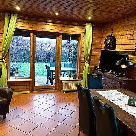 Holiday home The House To In